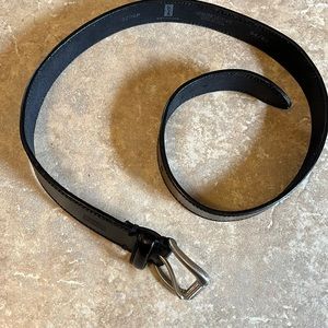 Vintage Levi’s Genuine Leather size 34 Unisex